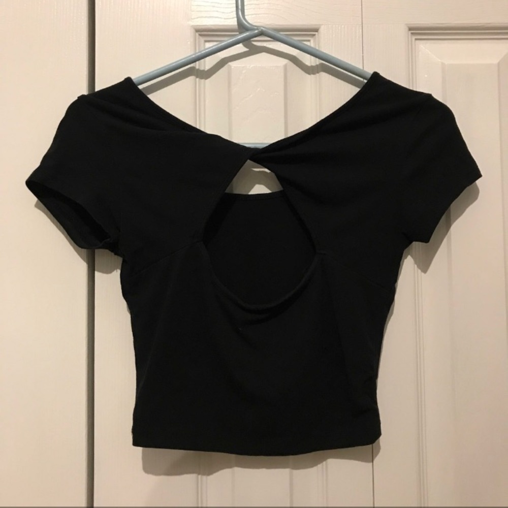 Crop top - Picture 2 of 2